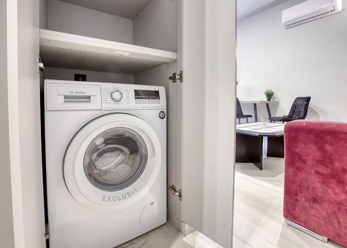 Sweet And Modern Flat At Palaio Faliro