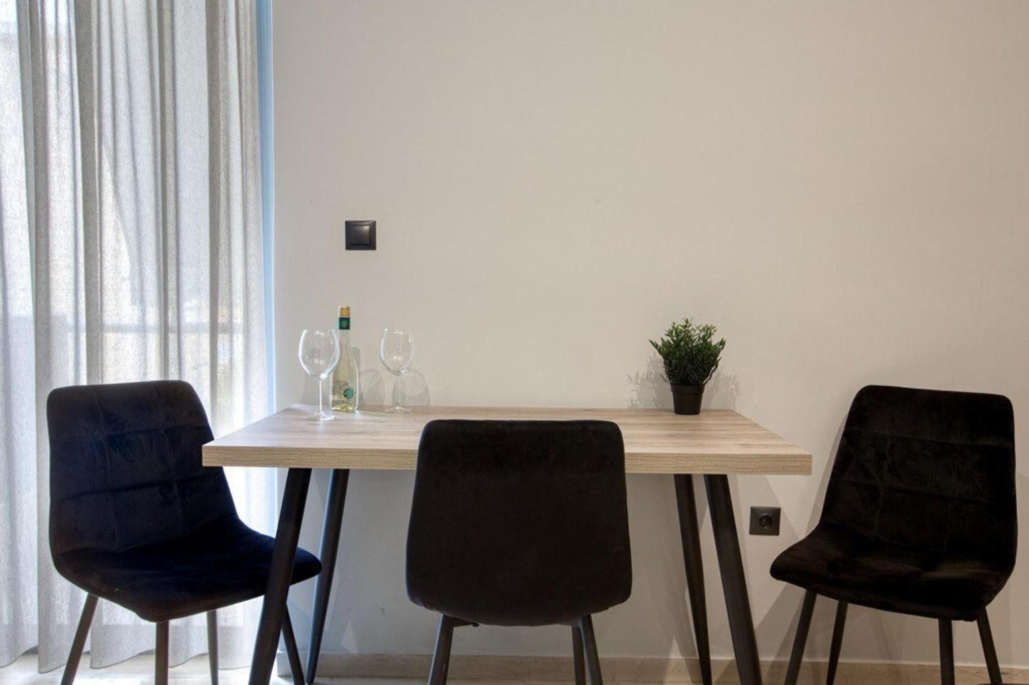 Sweet And Modern Flat At Palaio Faliro Apartment Athens