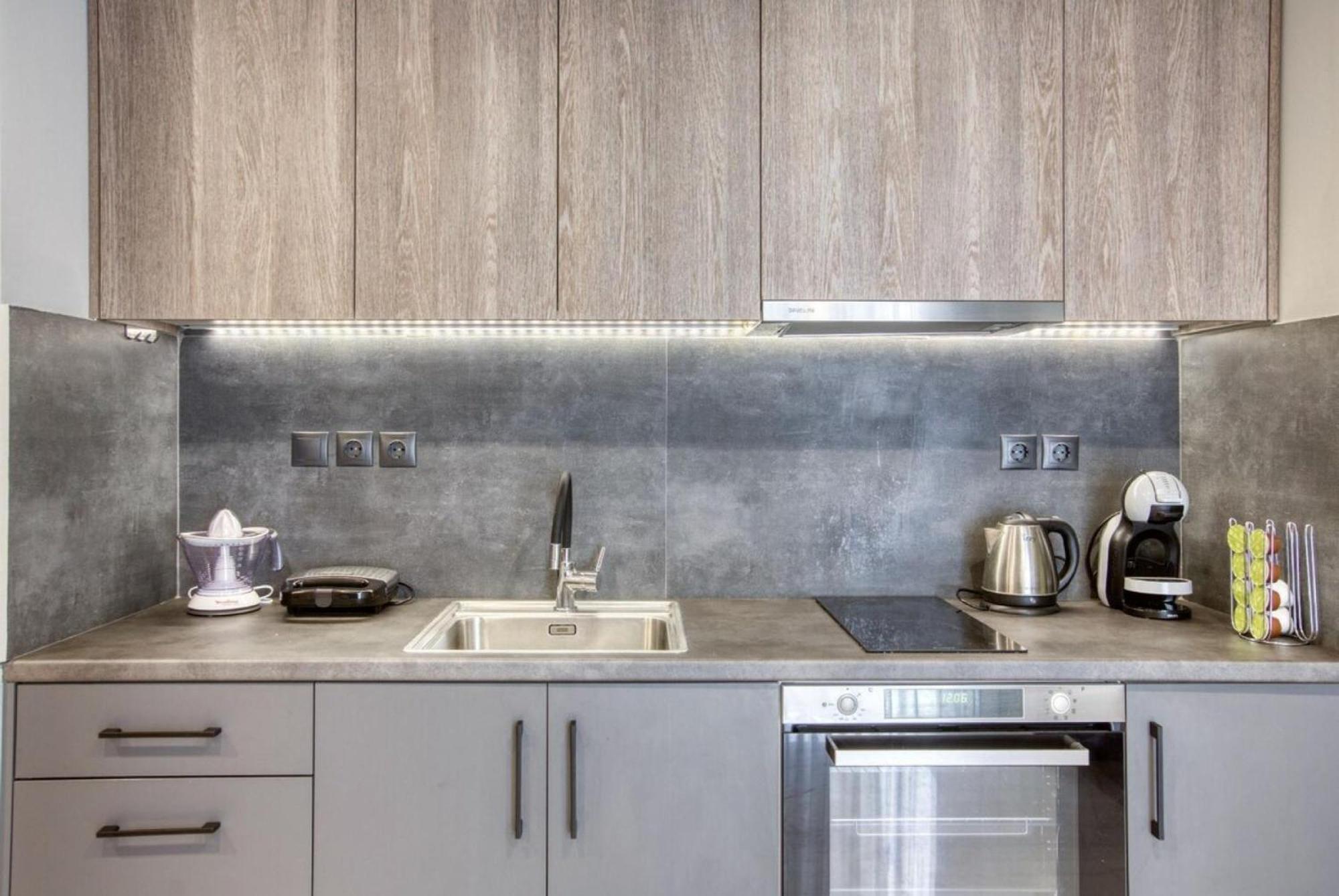 Sweet And Modern Flat At Palaio Faliro Apartment Athens